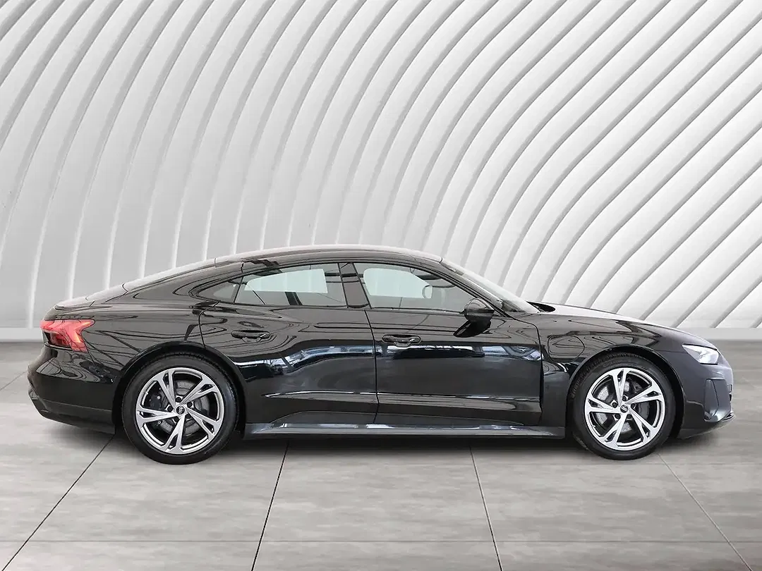 Audi e-tron GT quattro - Thumbnail 4