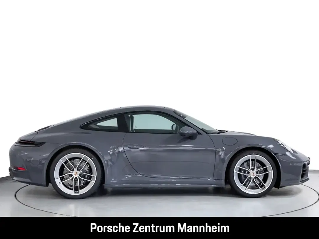 Porsche 992 Carrera - Thumbnail 10