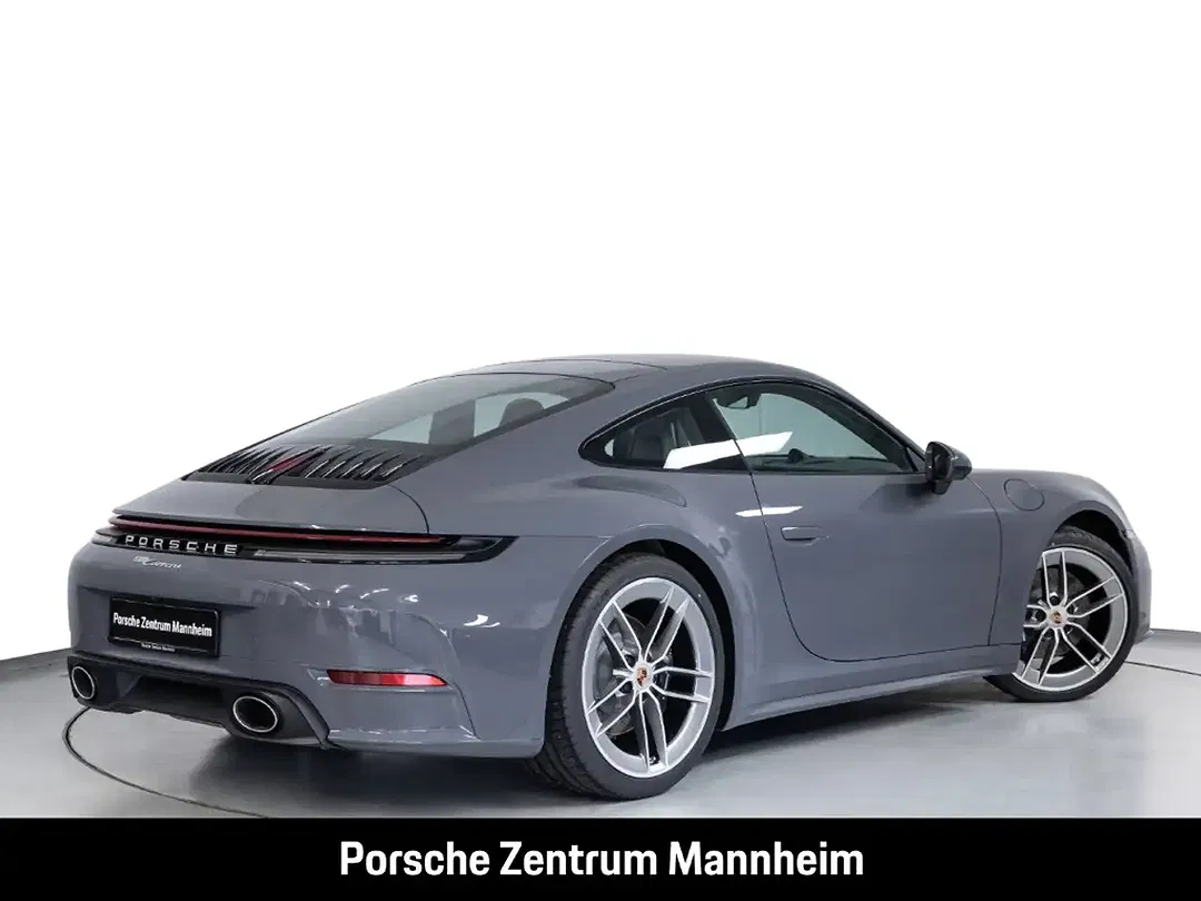 Porsche 992 Carrera - Thumbnail 11