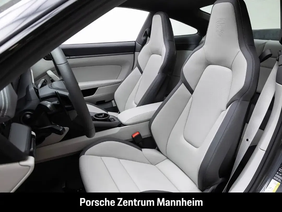 Porsche 992 Carrera - Thumbnail 5