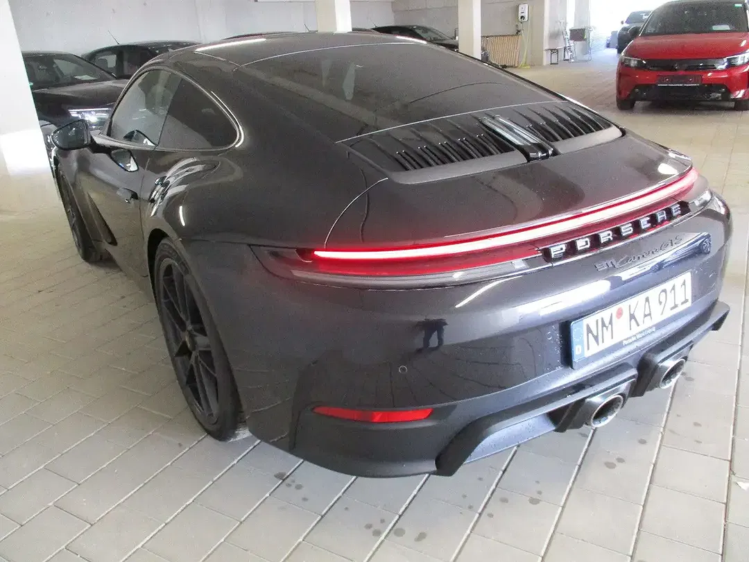 Porsche 911 T-Hybrid Carrera GTS - Thumbnail 11