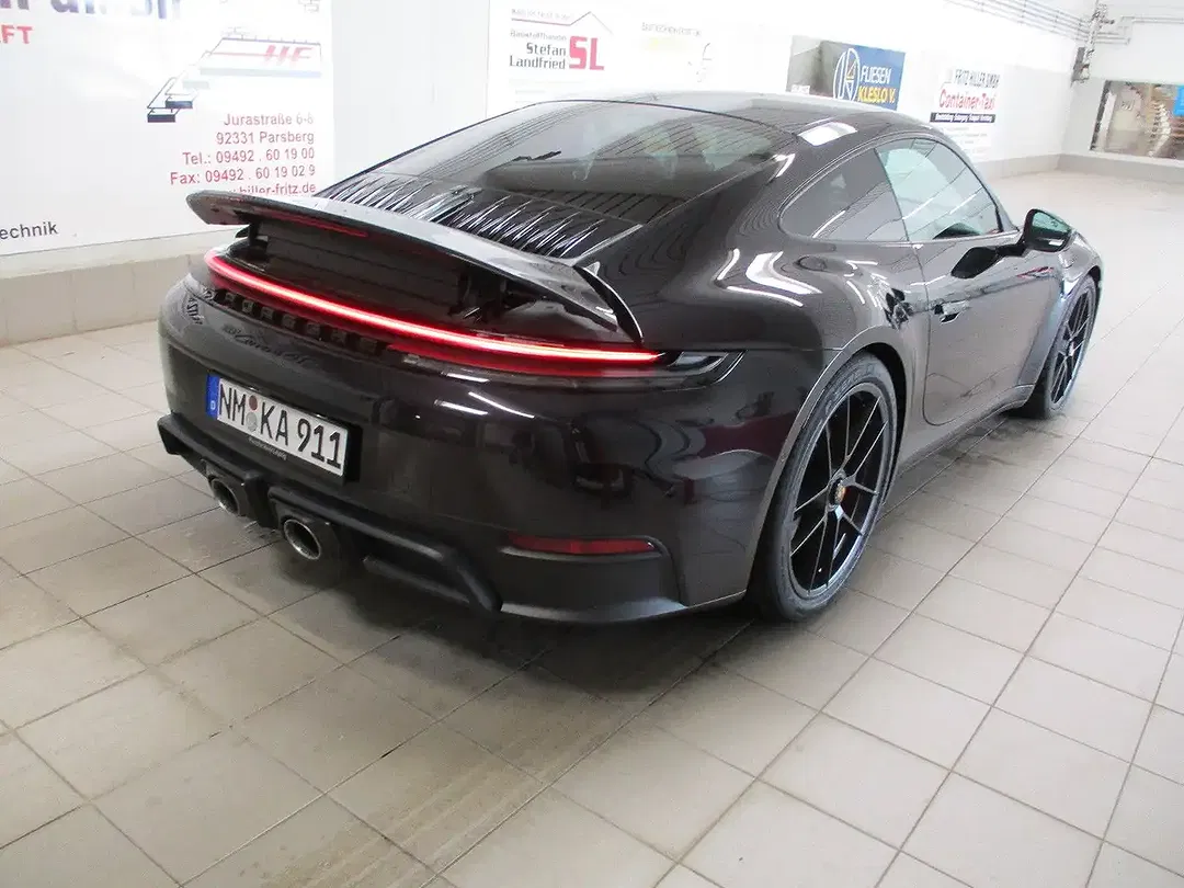 Porsche 911 T-Hybrid Carrera GTS - Thumbnail 12