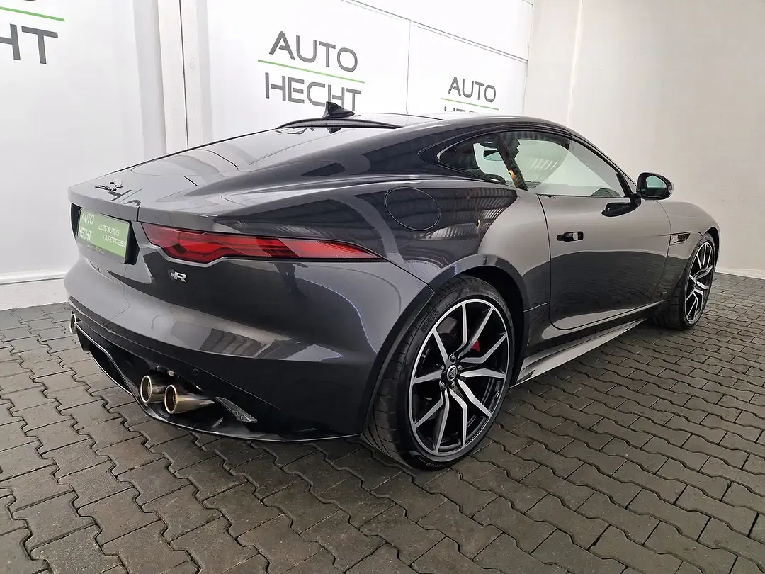 Jaguar F-Type P575 Coupe - Thumbnail 3