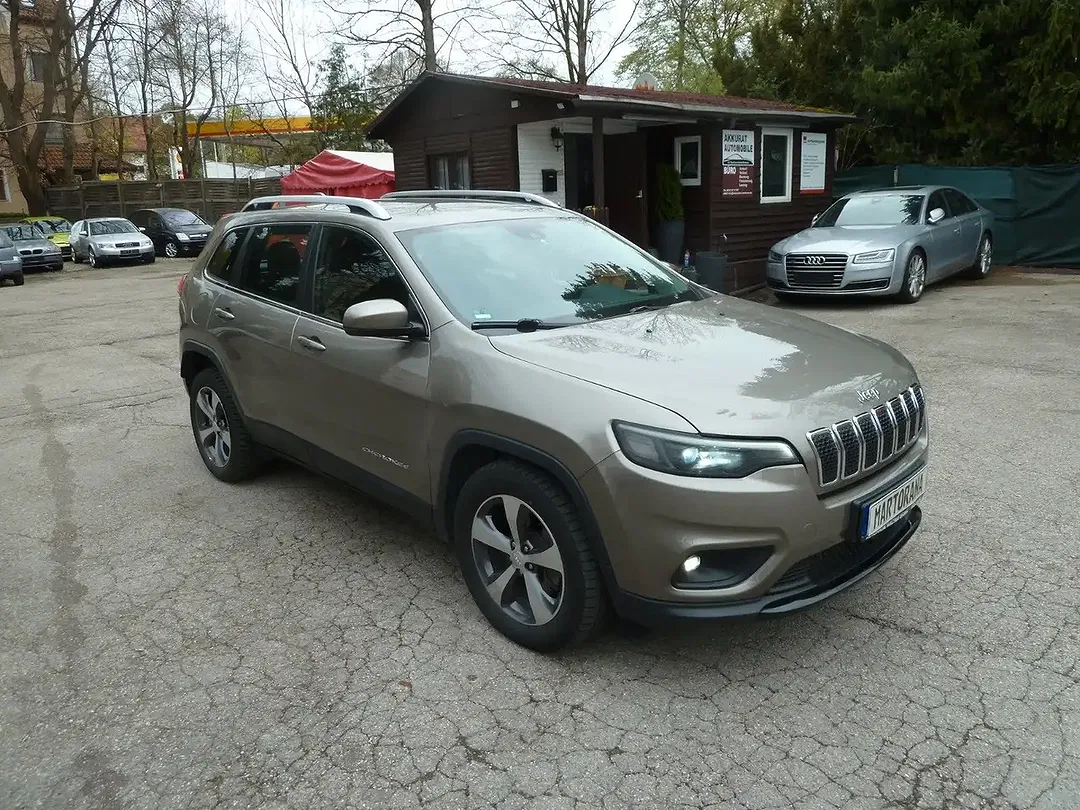 Jeep Cherokee Longitude - Thumbnail 3