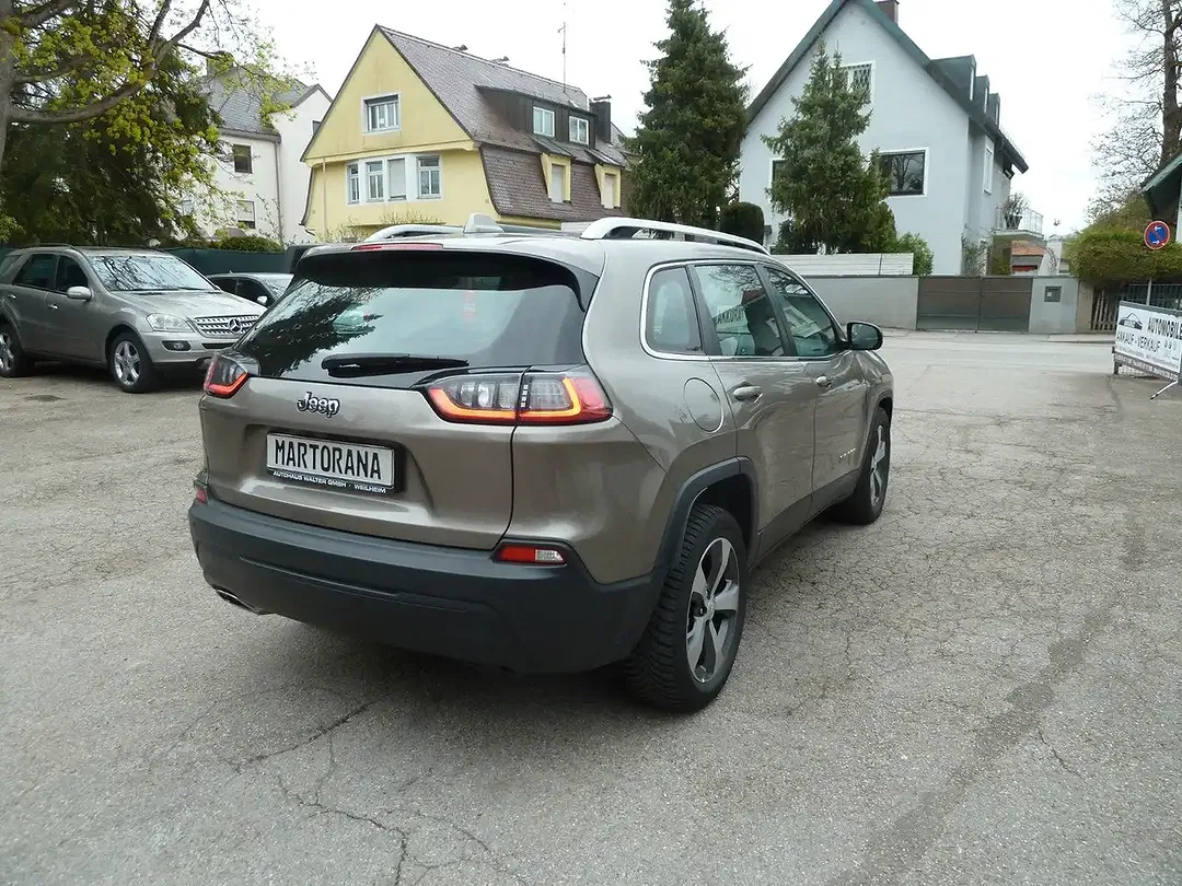 Jeep Cherokee Longitude - Thumbnail 5