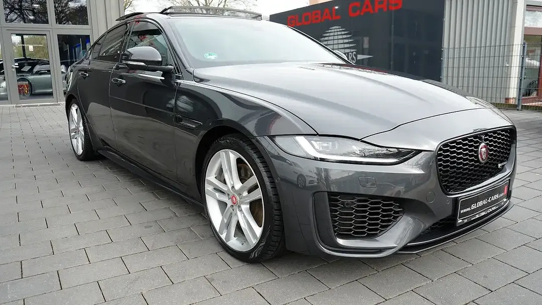 Jaguar XE P250 R-Dynamic SE Black - Thumbnail 12