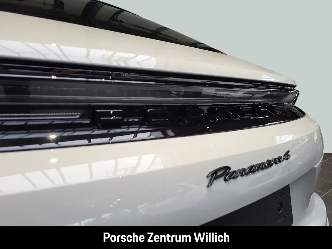 Porsche Panamera E-Hybrid 4 - Thumbnail 11