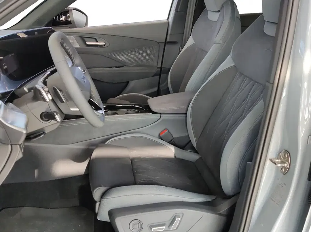 Audi Q3 TFSI S tronic quattro S line - Thumbnail 9
