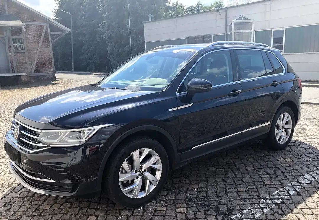 Volkswagen Tiguan 4Motion Elegance - Thumbnail 1
