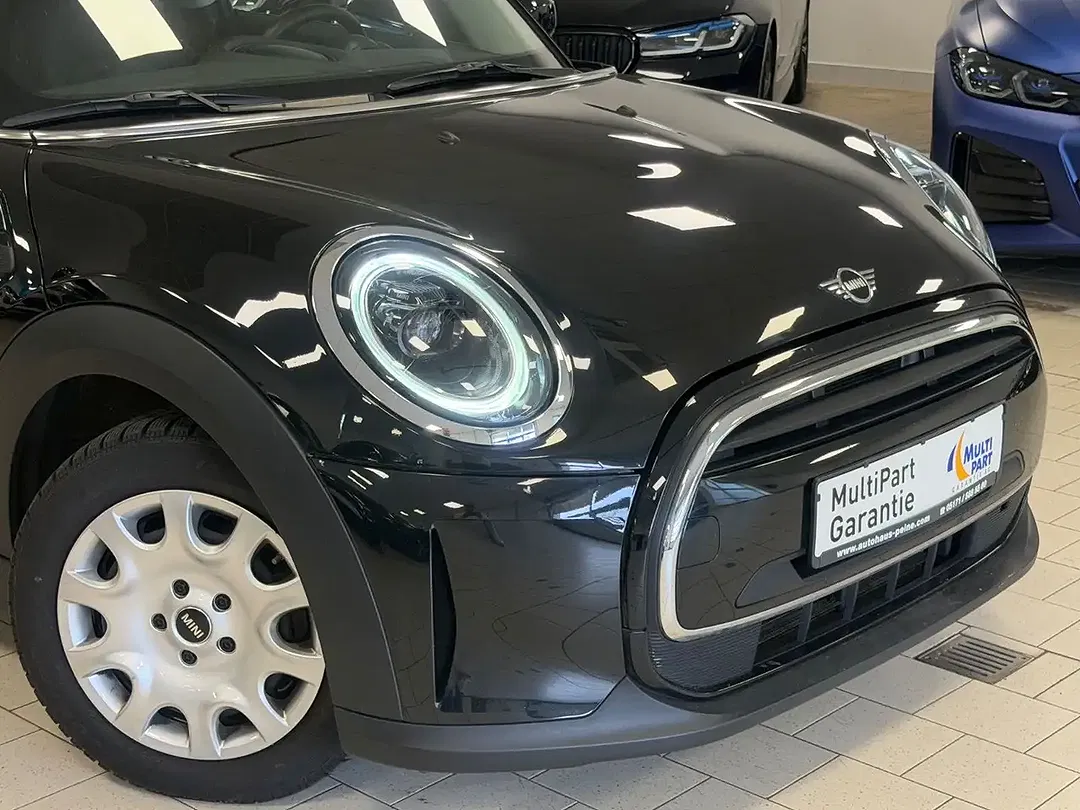 MINI Cooper AUT Essential Trim - Thumbnail 4