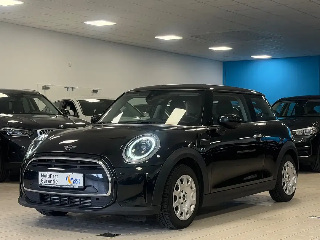 MINI Cooper AUT Essential Trim - Thumbnail 6