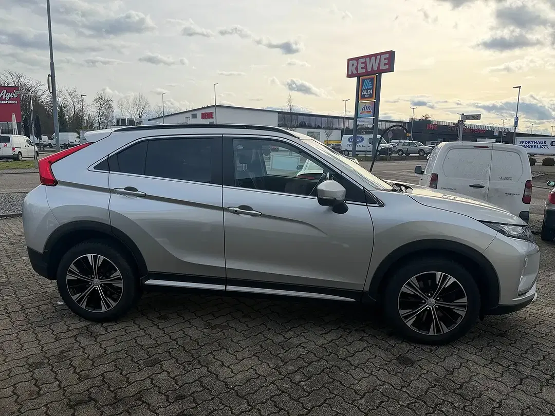 Mitsubishi Eclipse Cross Diamant Edition+ - Thumbnail 3