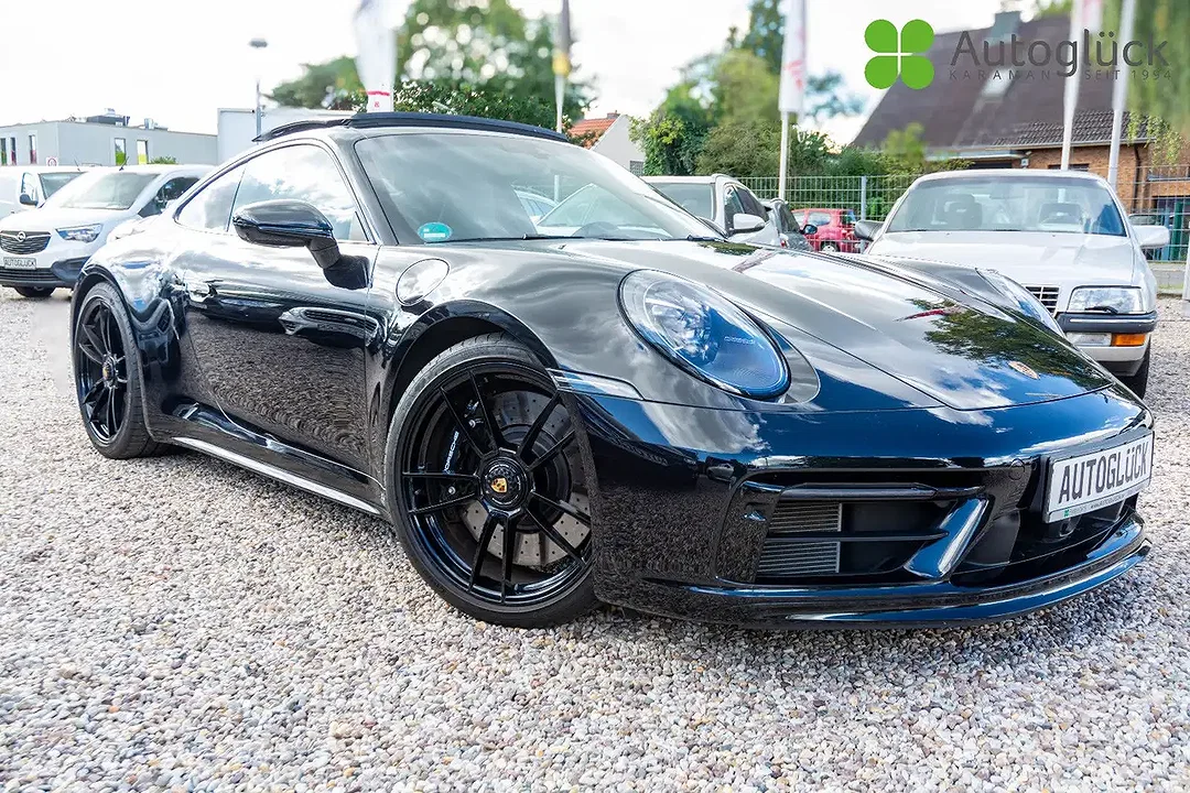 Porsche 911 Carrera 4 GTS - Afbeelding 1
