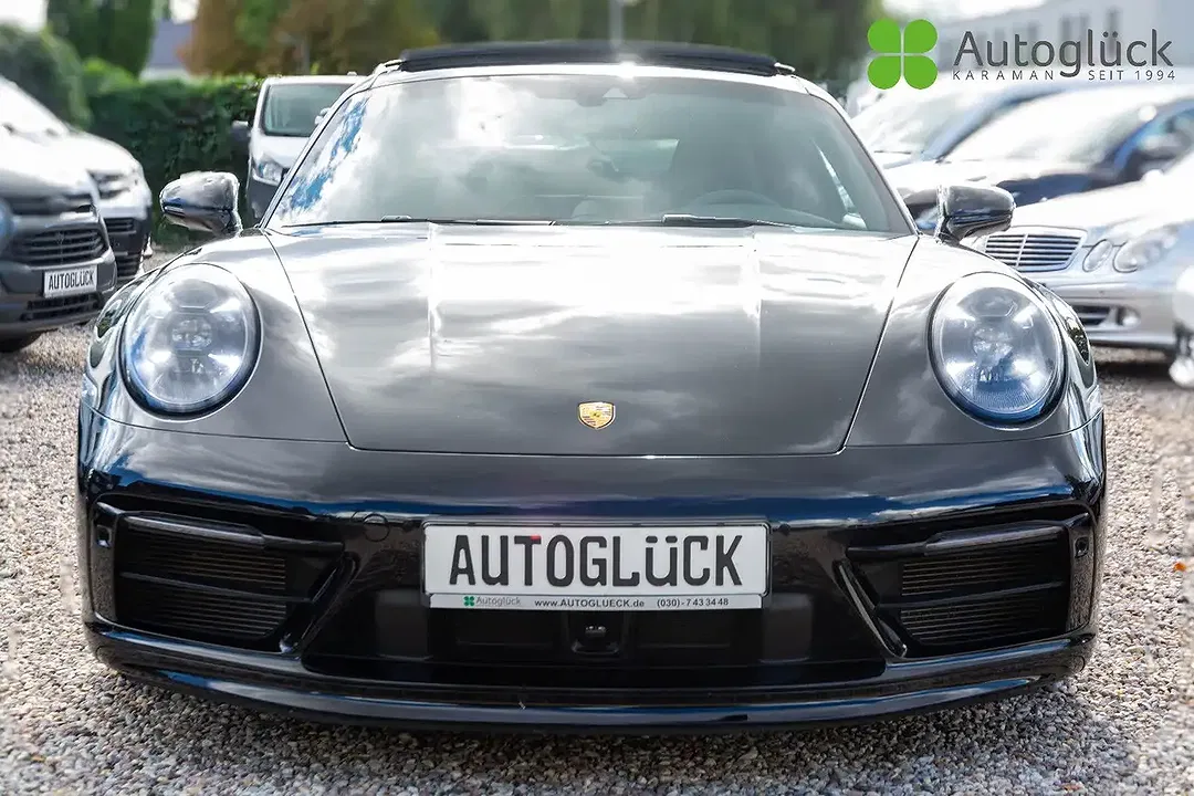 Porsche 911 Carrera 4 GTS - foto 2