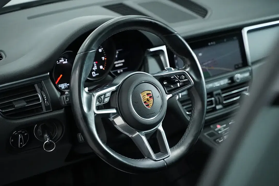 Porsche Macan AUT - Thumbnail 12