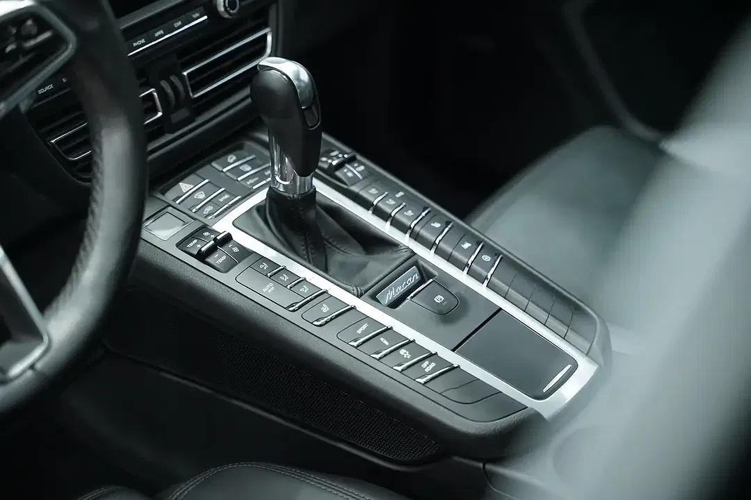 Porsche Macan AUT - Thumbnail 13