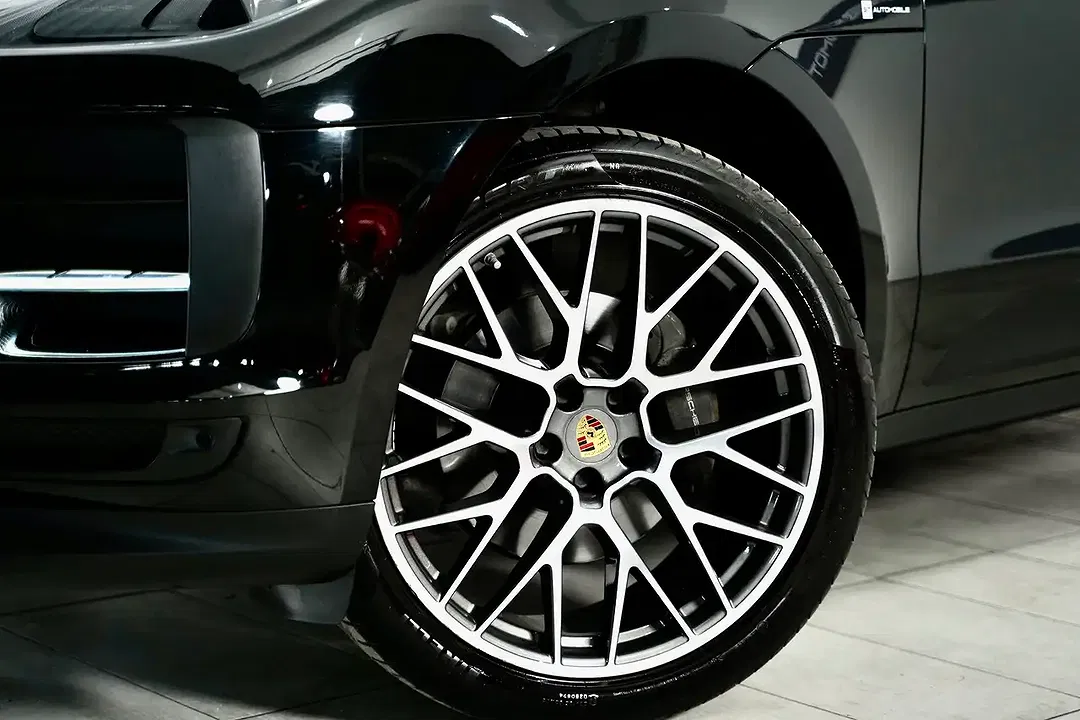 Porsche Macan AUT - Thumbnail 9