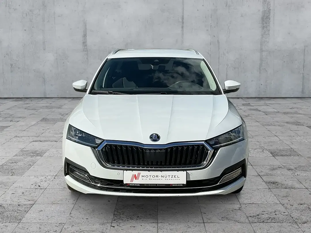 Skoda Octavia iV Combi Style - Thumbnail 2
