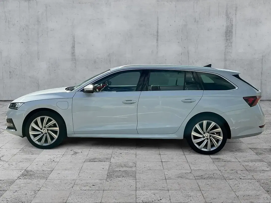 Skoda Octavia iV Combi Style - Thumbnail 3