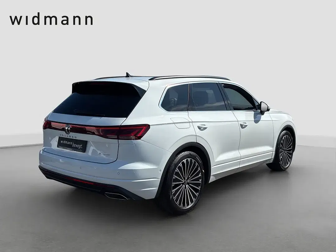Volkswagen Touareg 3.0 V6 TSI eHybrid 4Motion Elegance - Thumbnail 3
