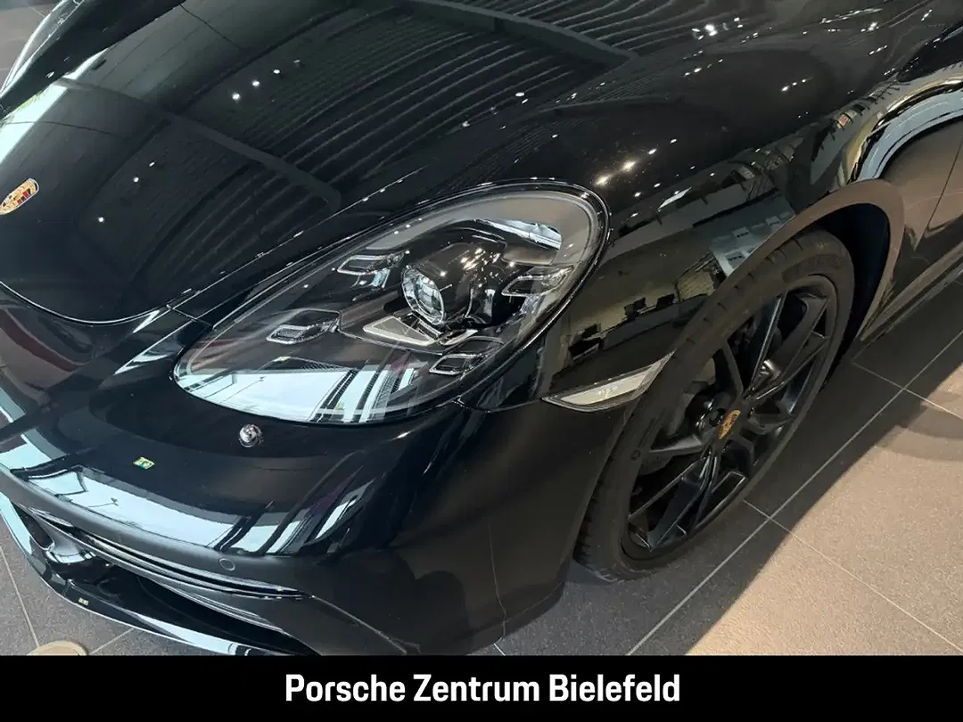 Porsche Boxster - Thumbnail 10