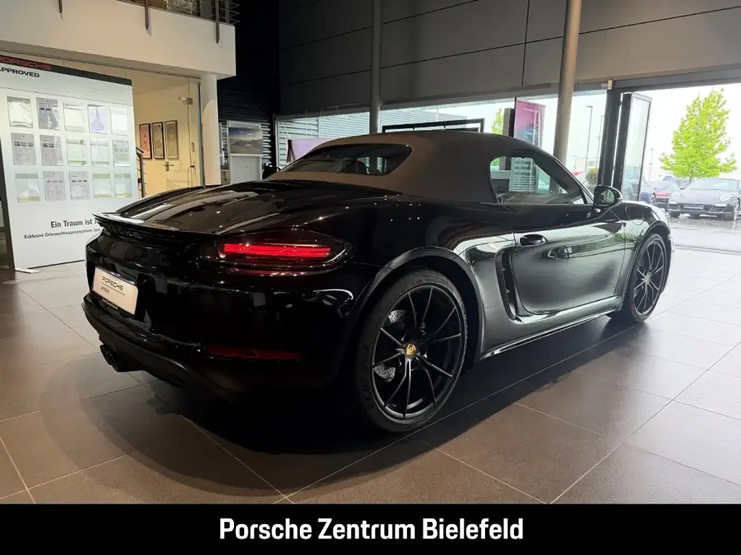 Porsche Boxster - Thumbnail 6