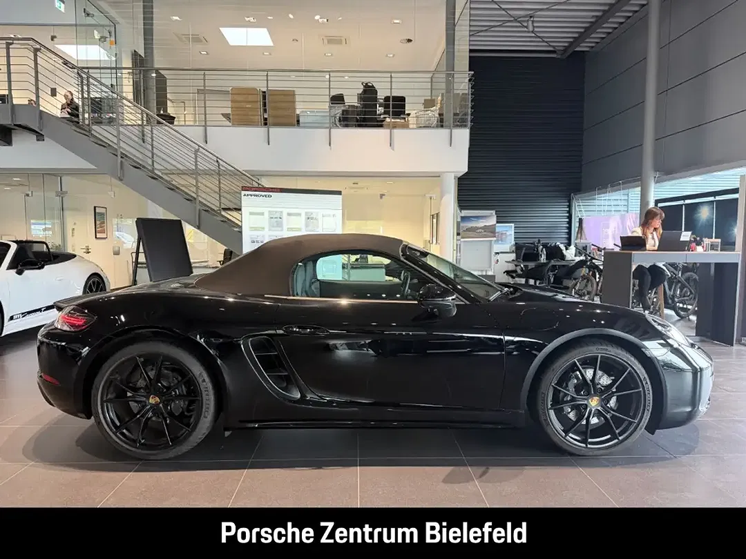 Porsche Boxster - Thumbnail 7