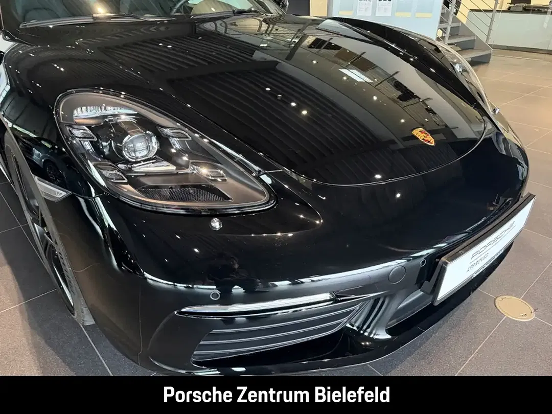 Porsche Boxster - Thumbnail 9