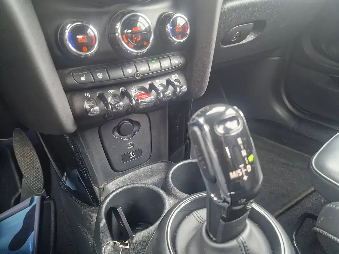 MINI Cooper Cabrio 1.5 - Thumbnail 15