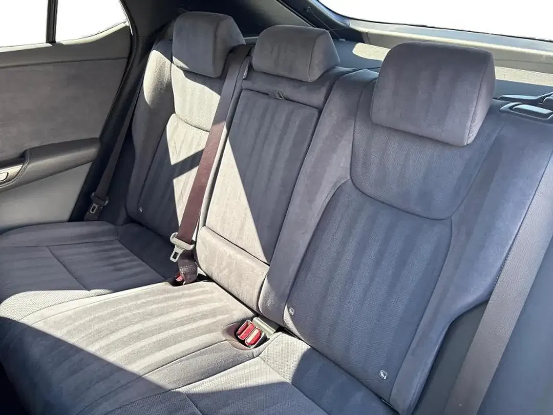 Lexus RZ - Thumbnail 10