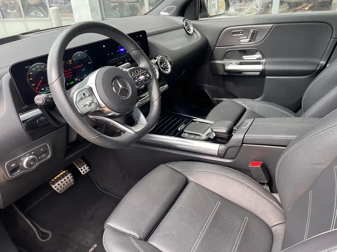 Mercedes-Benz EQA 300 4MATIC AMG Line - Thumbnail 7