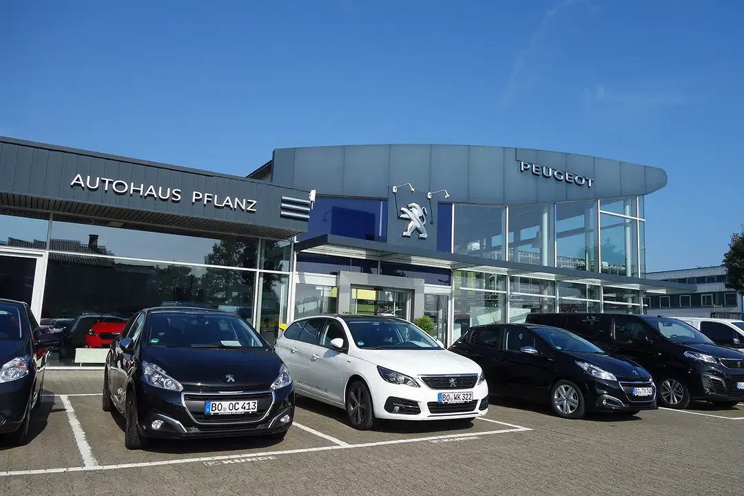 Peugeot 2008 145 e-DSC6 Hybrid GT - Thumbnail 14