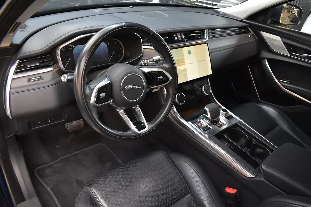 Jaguar XF Sportbrake S - foto 2