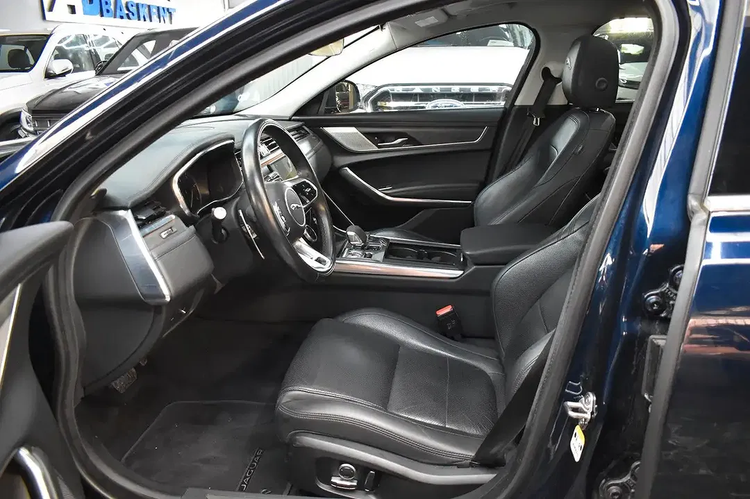 Jaguar XF Sportbrake S - Thumbnail 5