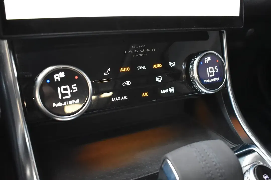 Jaguar XF Sportbrake S - Thumbnail 7