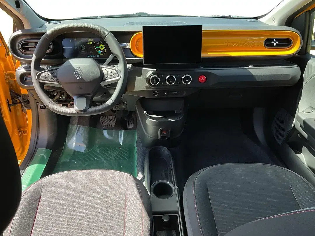 Renault Twingo E-Tech Techno Urban - Thumbnail 10