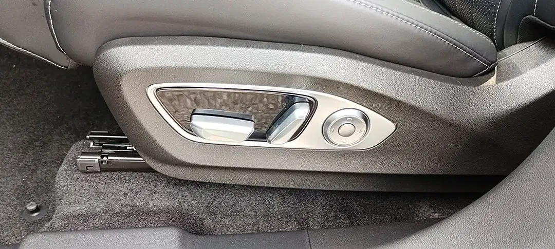Xpeng G9 AWD Performance - Thumbnail 12