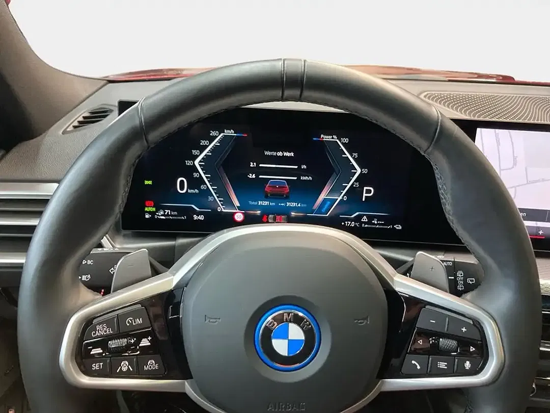 BMW 330 M Sport Pro - Thumbnail 13