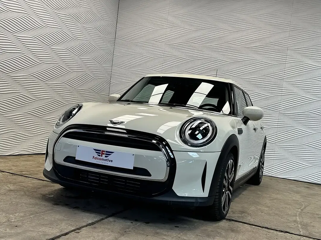 MINI One 1.5 Facelift - Thumbnail 3