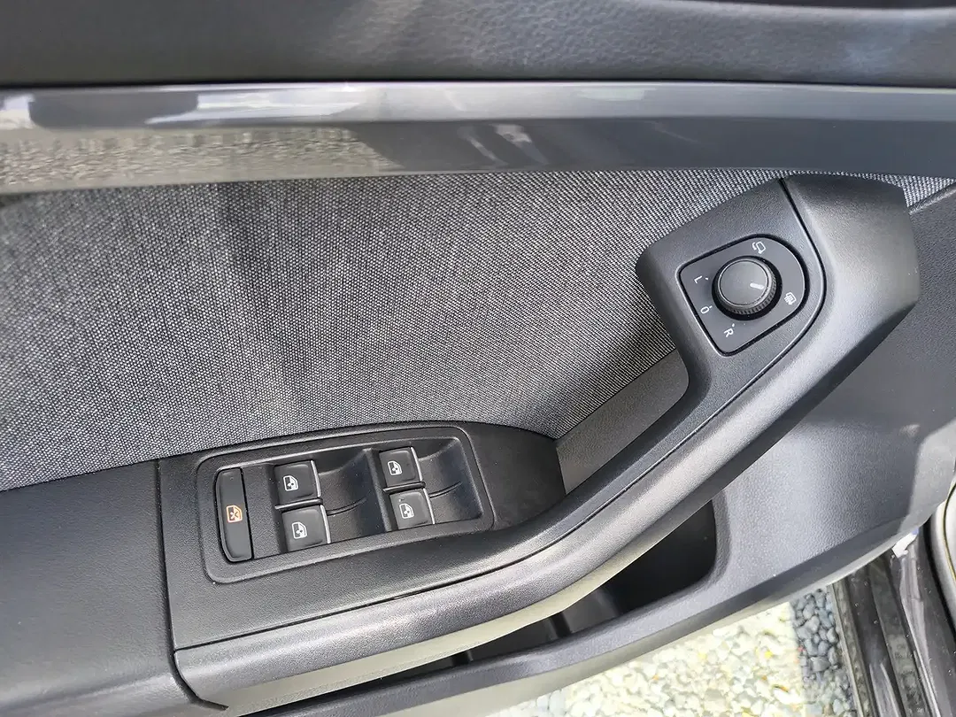 SEAT Ateca 1.0 TSI Style - Thumbnail 9