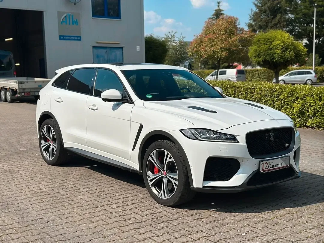 Jaguar F-Pace 4x4 SVR - Afbeelding 1