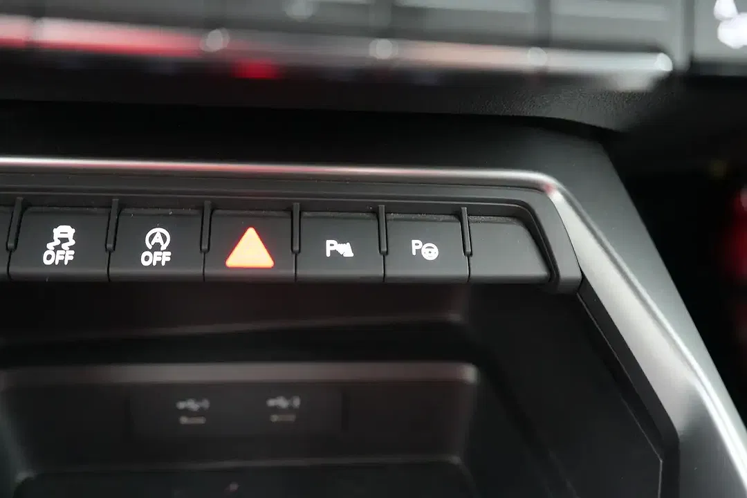 Audi A3 30 TFSI S tronic - Thumbnail 19