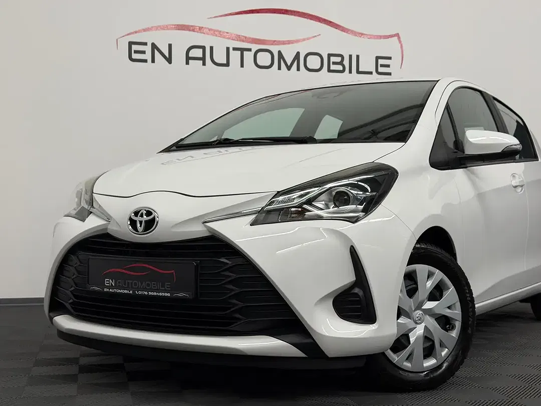 Toyota Yaris - Thumbnail 3