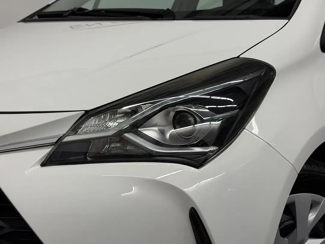 Toyota Yaris - Thumbnail 4