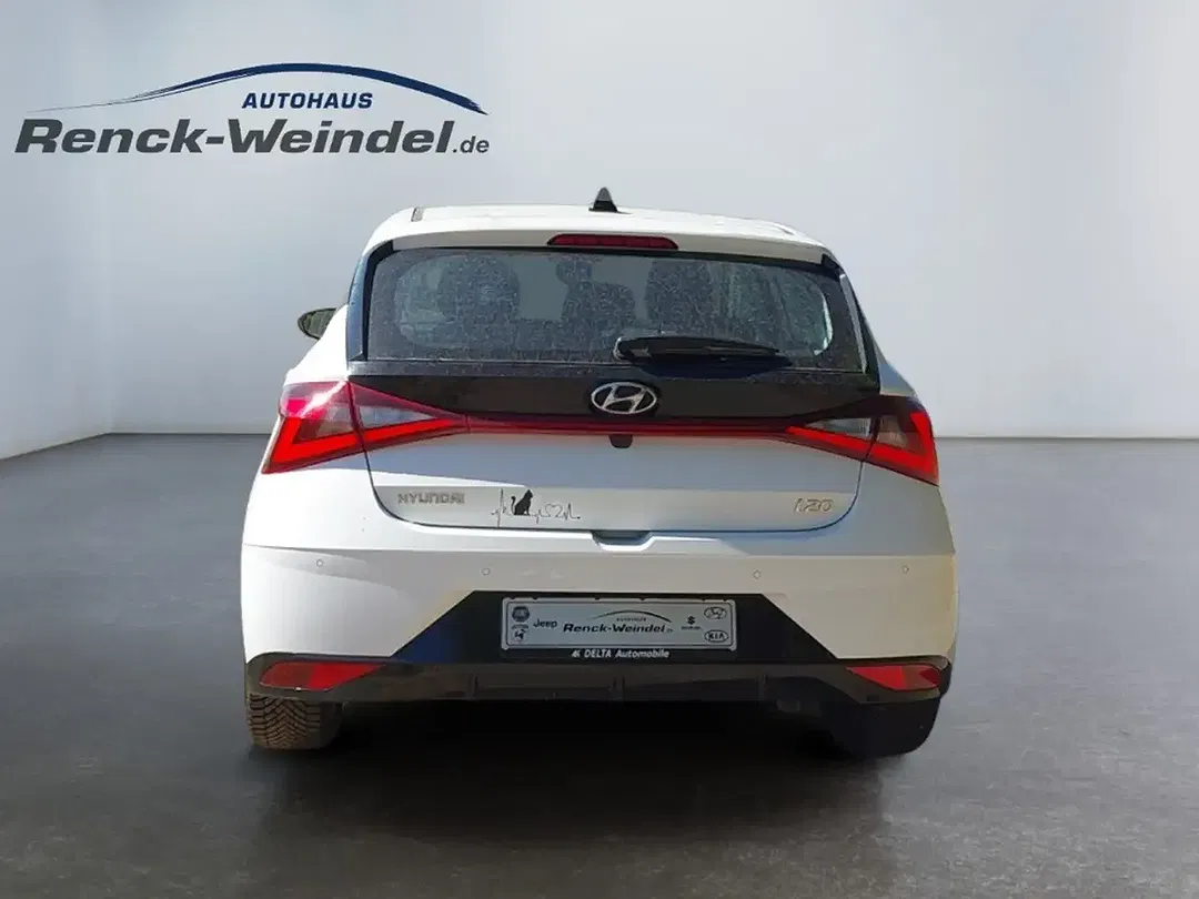 Hyundai i20 Intro Edition - Thumbnail 4