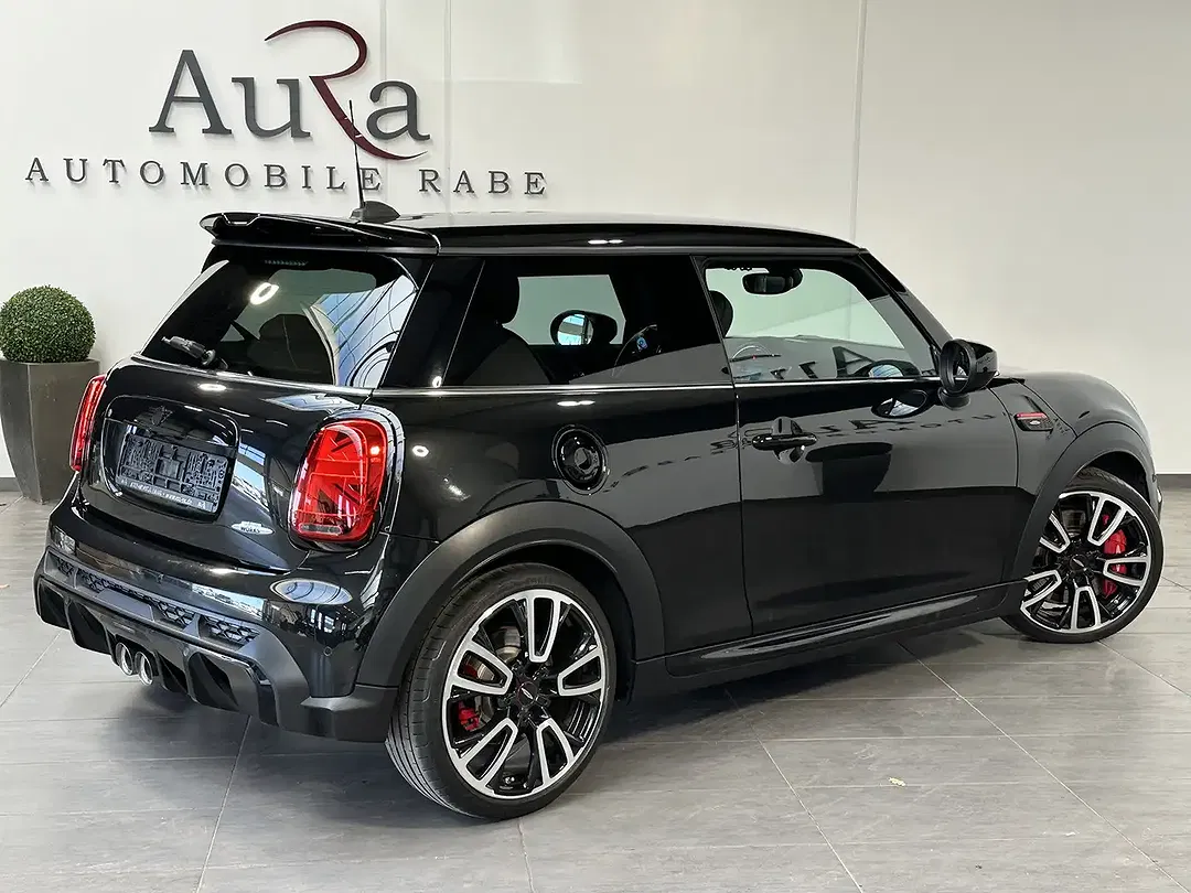 MINI John Cooper Works - Thumbnail 4