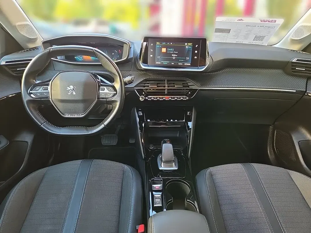 Peugeot 208 Allure Plus - Thumbnail 10