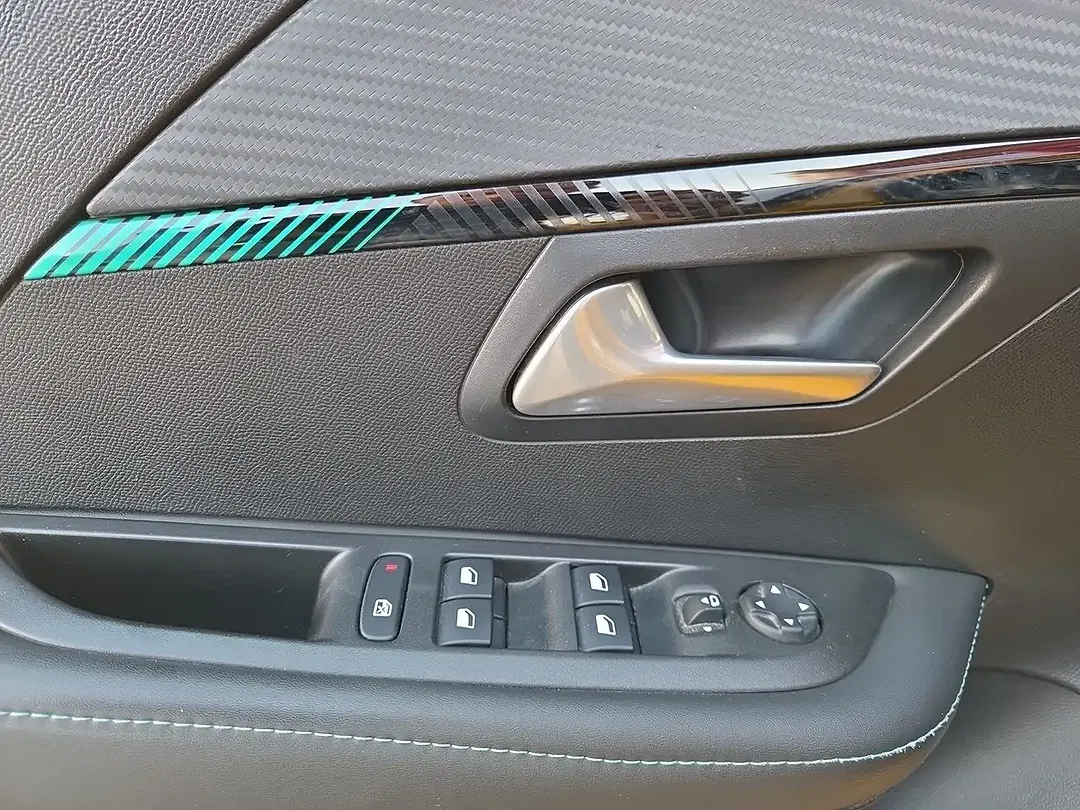 Peugeot 208 Allure Plus - Thumbnail 13