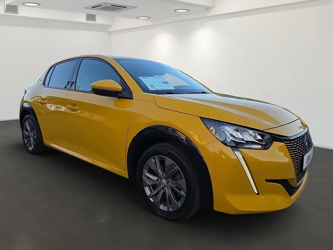 Peugeot 208 Allure Plus - Thumbnail 2
