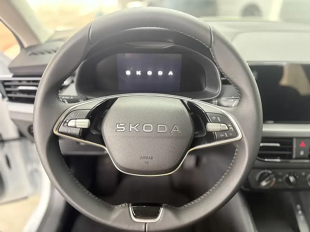 Skoda Kamiq 85 1.0 TSI - Thumbnail 13